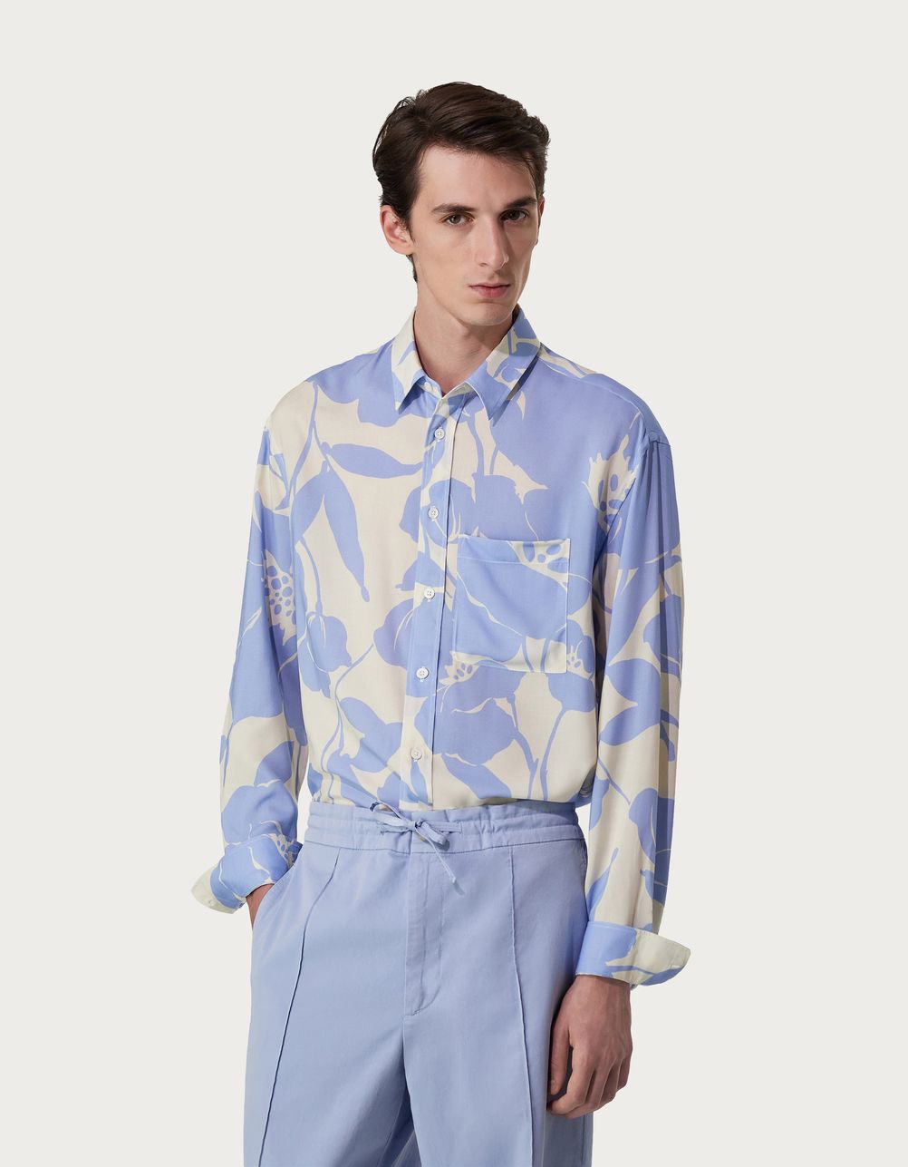 Relaxed-fit shirt in light blue and beige