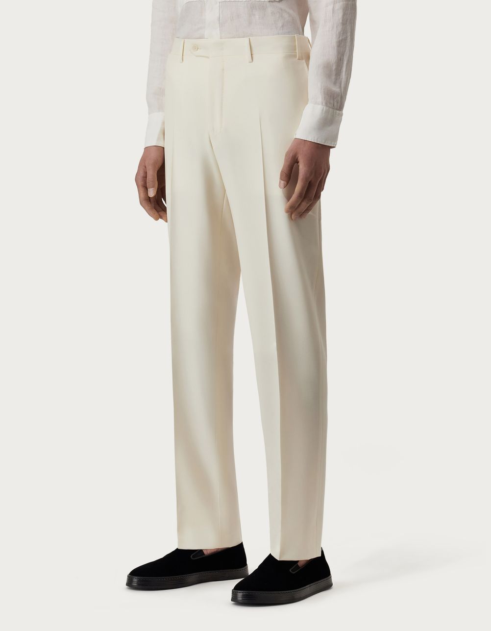 White pants in wool